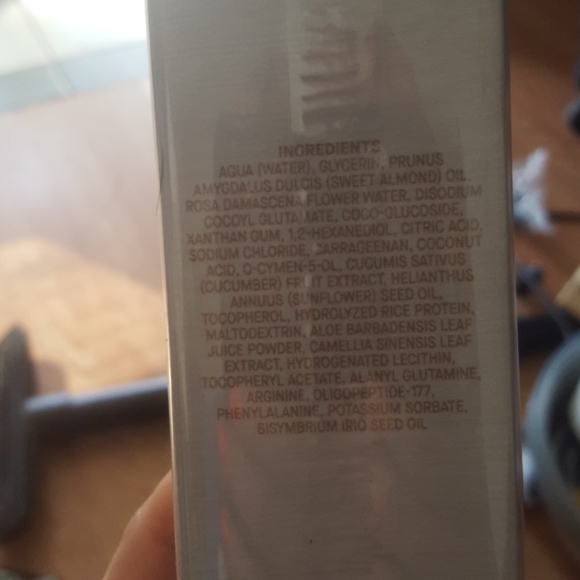 Face cream and cream cleansing gel - Picture 4 of 4